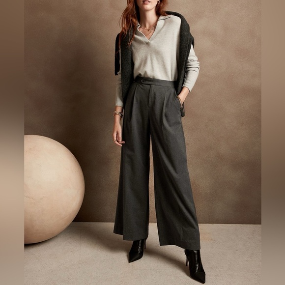 Banana Republic Pants - Banana Republic wide leg flannel pants.